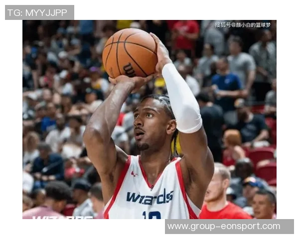 马克西表现稳健20投10中贡献27分7篮板9助攻5次失误展现全面能力